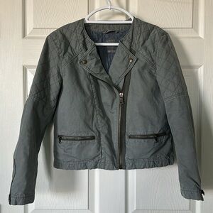 Gap Gray Women’s Quilted Jacket - 14 Petite